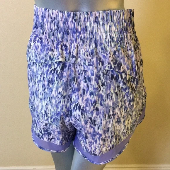 ATHLETA | HIGH RISE MESH RACER RUN 3" SHORT - Picture 11 of 16